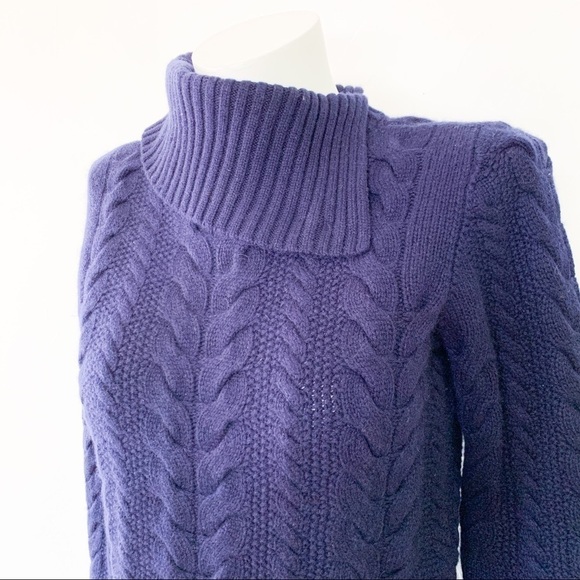 𝅺NWOT Navy Books Brother Cable Knit Sweater. - Picture 4 of 5